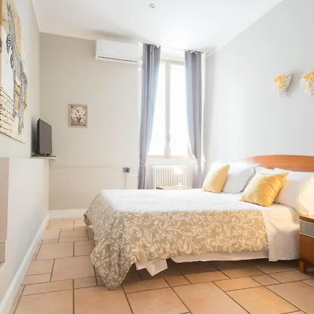 My Bed & Breakfast 3*